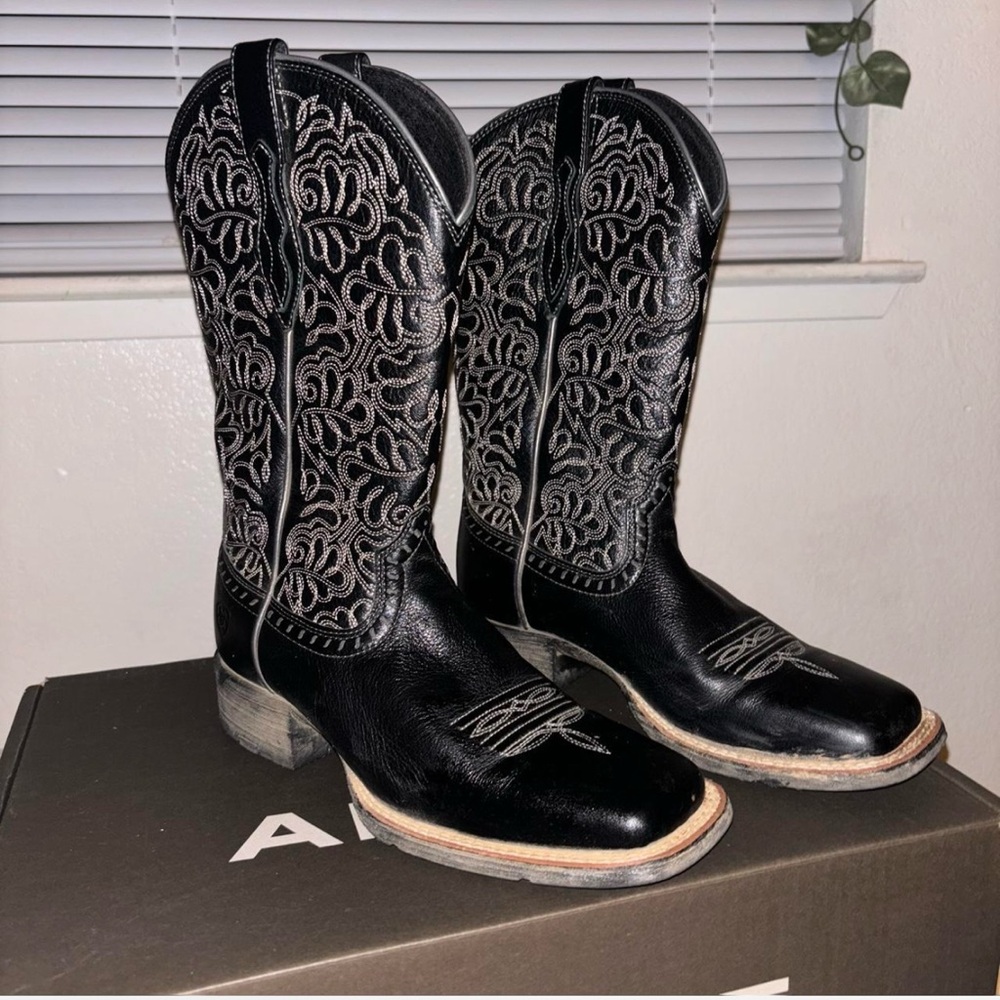 Round Up Remuda Ariat boots